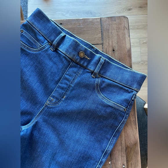 Spanx SpanxShape EveryWear Flare Jeans M - Picture 8 of 11